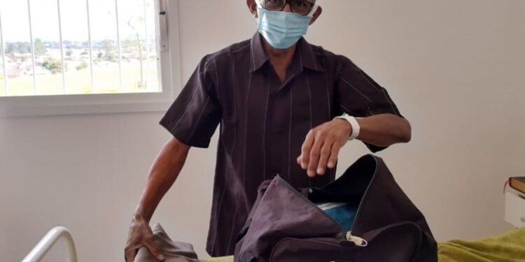 Pacientes de Manaus tratados em Santa Maria voltam para casa na terça (16)