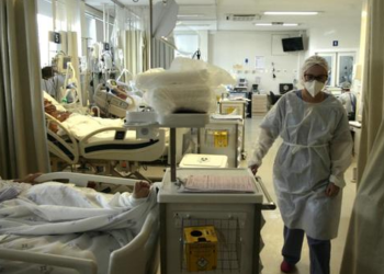 Porto Alegre registra taxa de ocupação de 109% em leitos de UTI