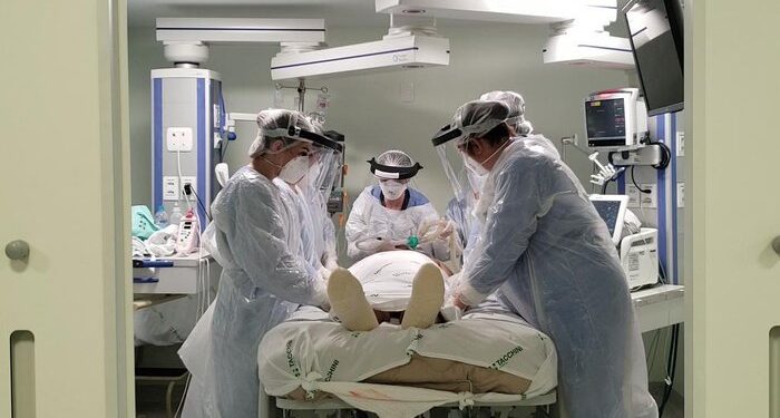 Especialistas apontam razões para aumento da mortalidade por covid-19 no Estado