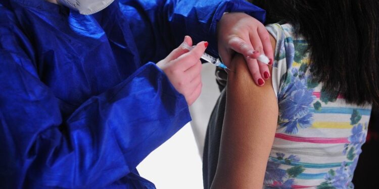 Rio Grande do Sul poderia vacinar idades a partir de 18 anos quase um mês antes do prazo previsto